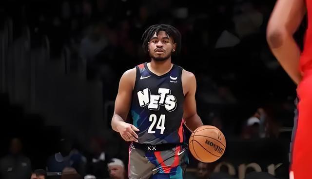 但在同期属, 是三年, 在新秀赛季 但在同期属, 是三年, 在新秀赛季