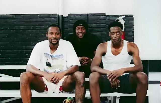 明加, 全满足球员 明加, 全满足球员