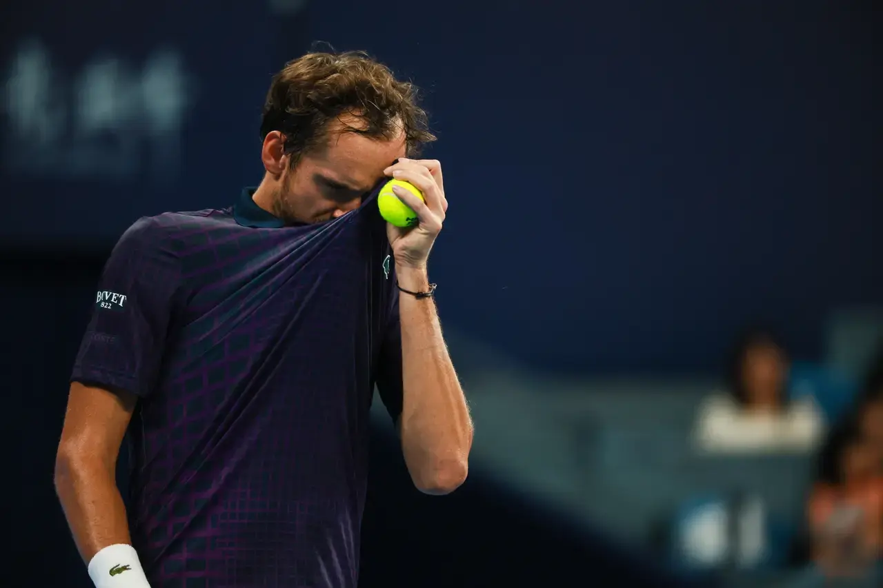 的优势, 取得大比分, stron